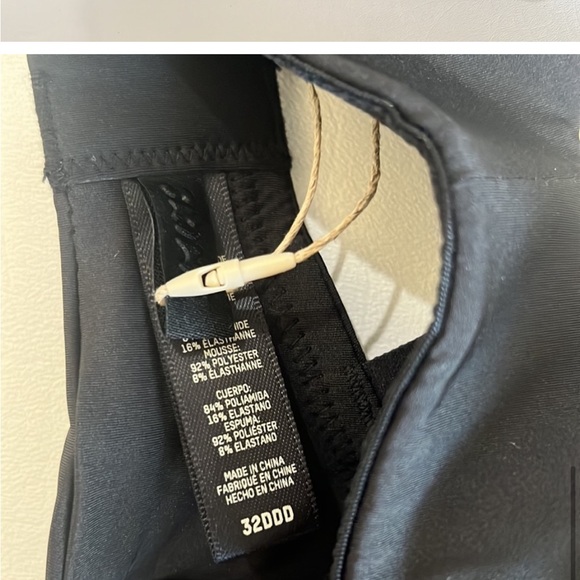 Skims wireless push up- nwt - Picture 2 of 5